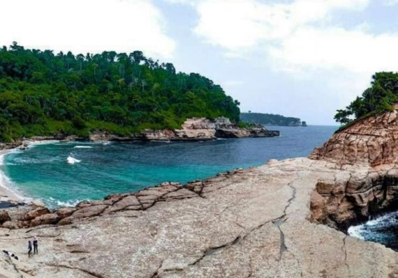 Destinasi Wisata Pantai di Tulungagung yang Hits, Populer dan Direkomendasikan