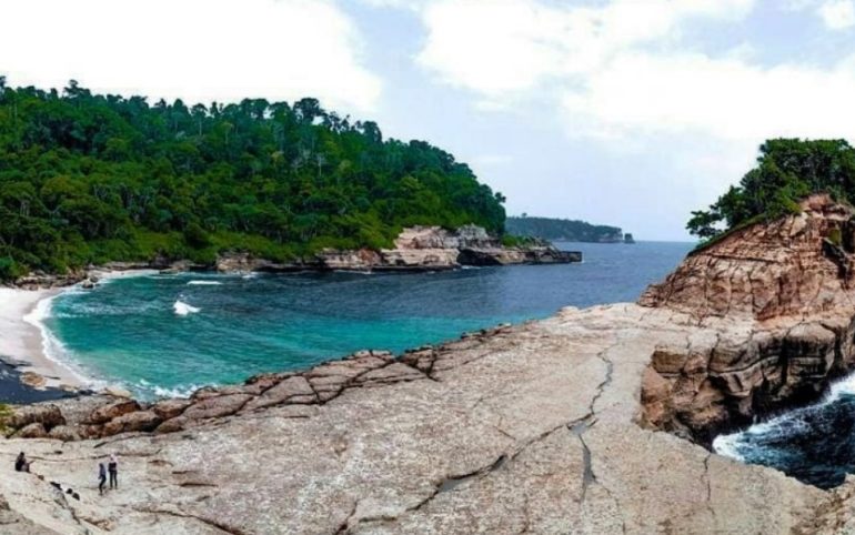 Destinasi Wisata Pantai di Tulungagung yang Hits, Populer dan Direkomendasikan
