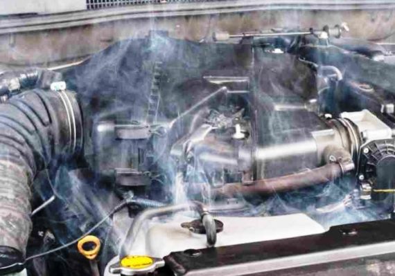 Ketahui Penyebab dan Cara Mengatasi Mesin Mobil Overheat dengan Mudah