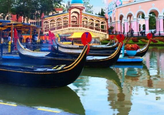 Wisata ala Kota Venezia Italia di Puncak