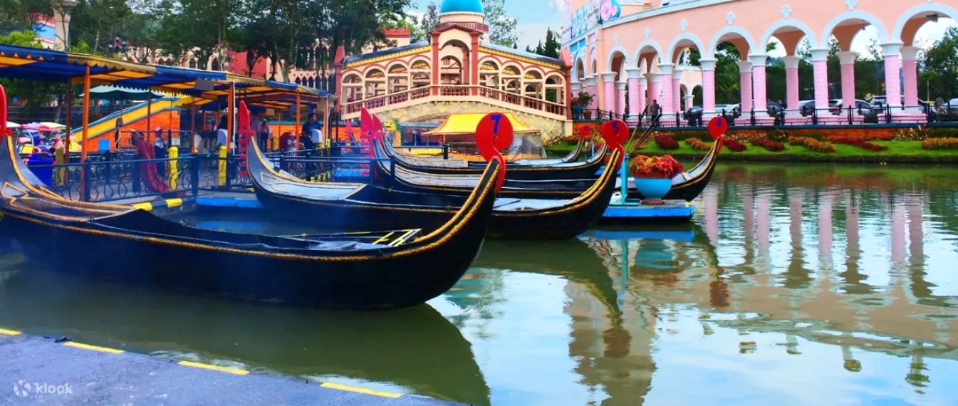 Wisata ala Kota Venezia Italia di Puncak