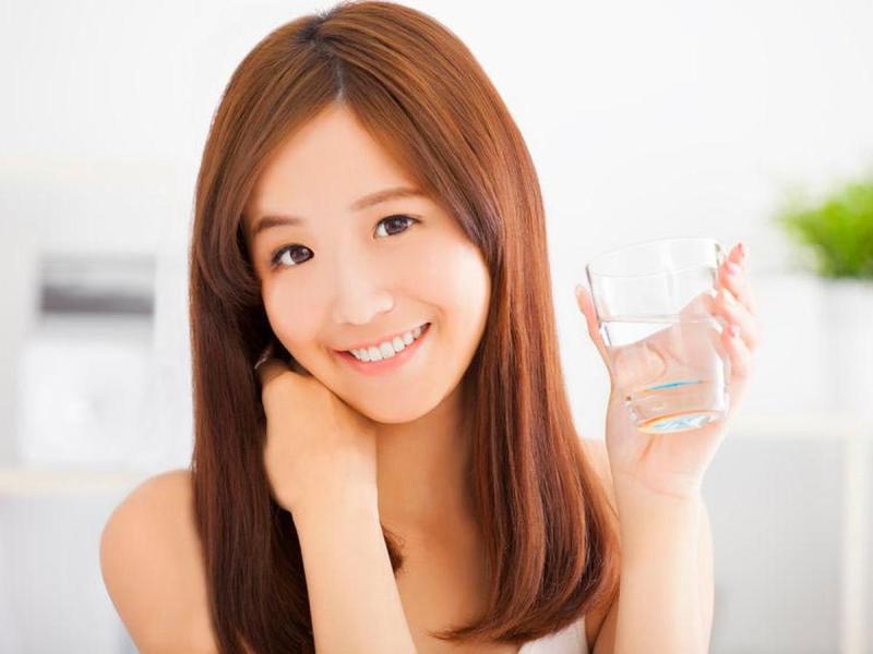 Manfaat Minum Air Putih Untuk Kecantikan