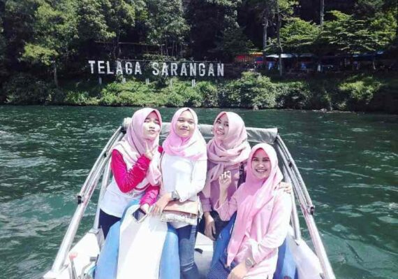 hotel di telaga sarangan magetan_f8591ecdc.jpg