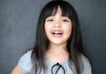 Model Rambut Anak Perempuan Sebahu yang Menggemaskan